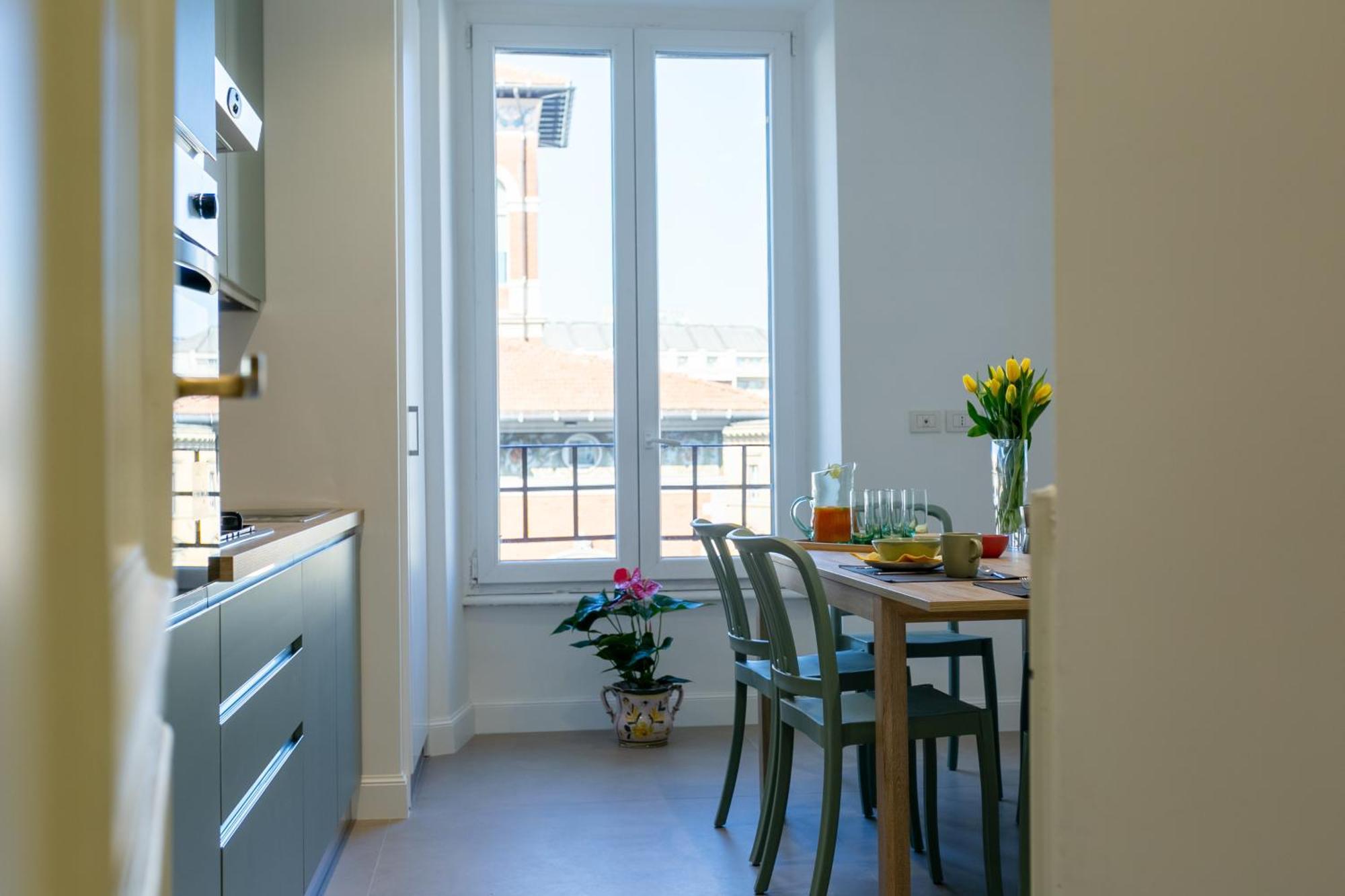 Elegance And Style In The Heart Of * Rom