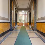 Elegance And Style In The Heart Of Rome