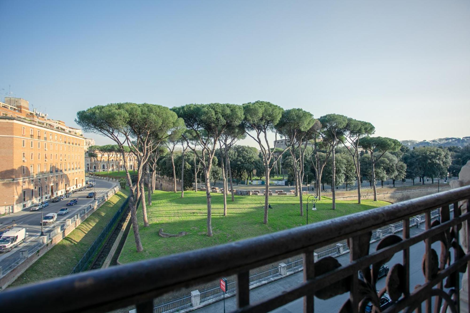 Elegance And Style In The Heart Of Rom