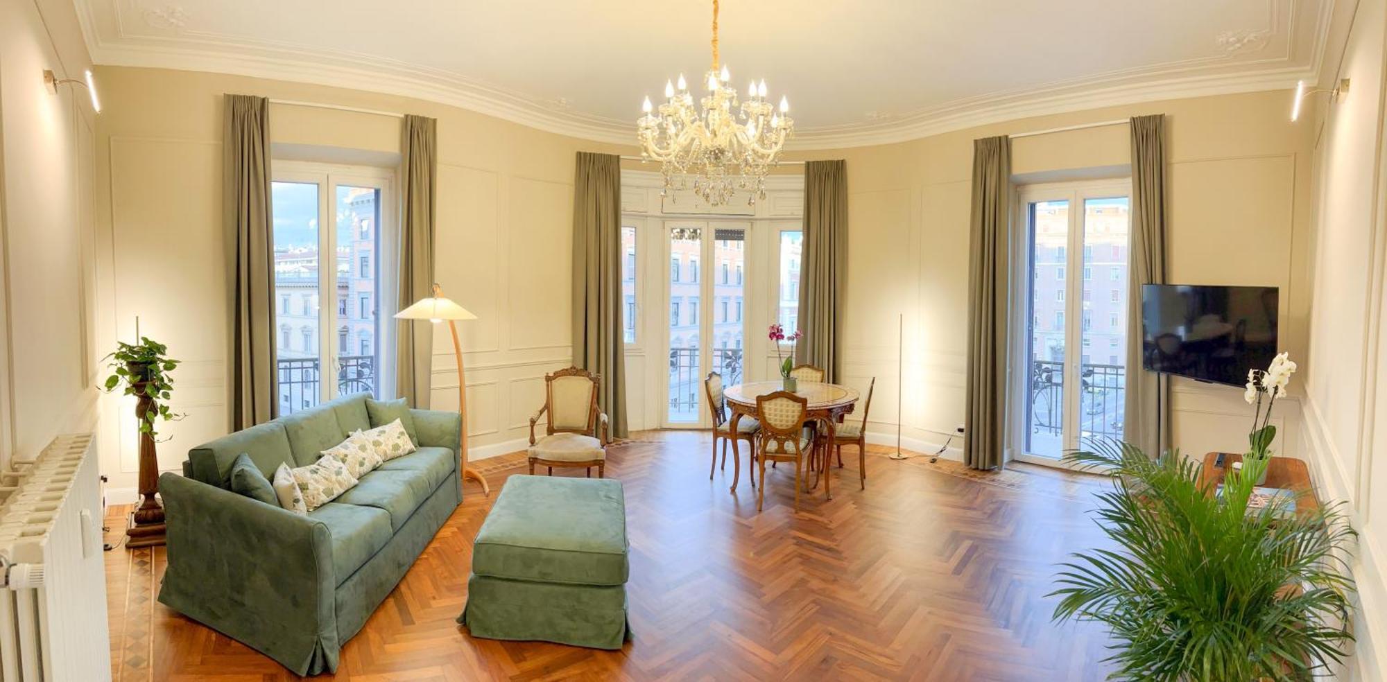 Apartment Elegance And Style In The Heart Of Rom