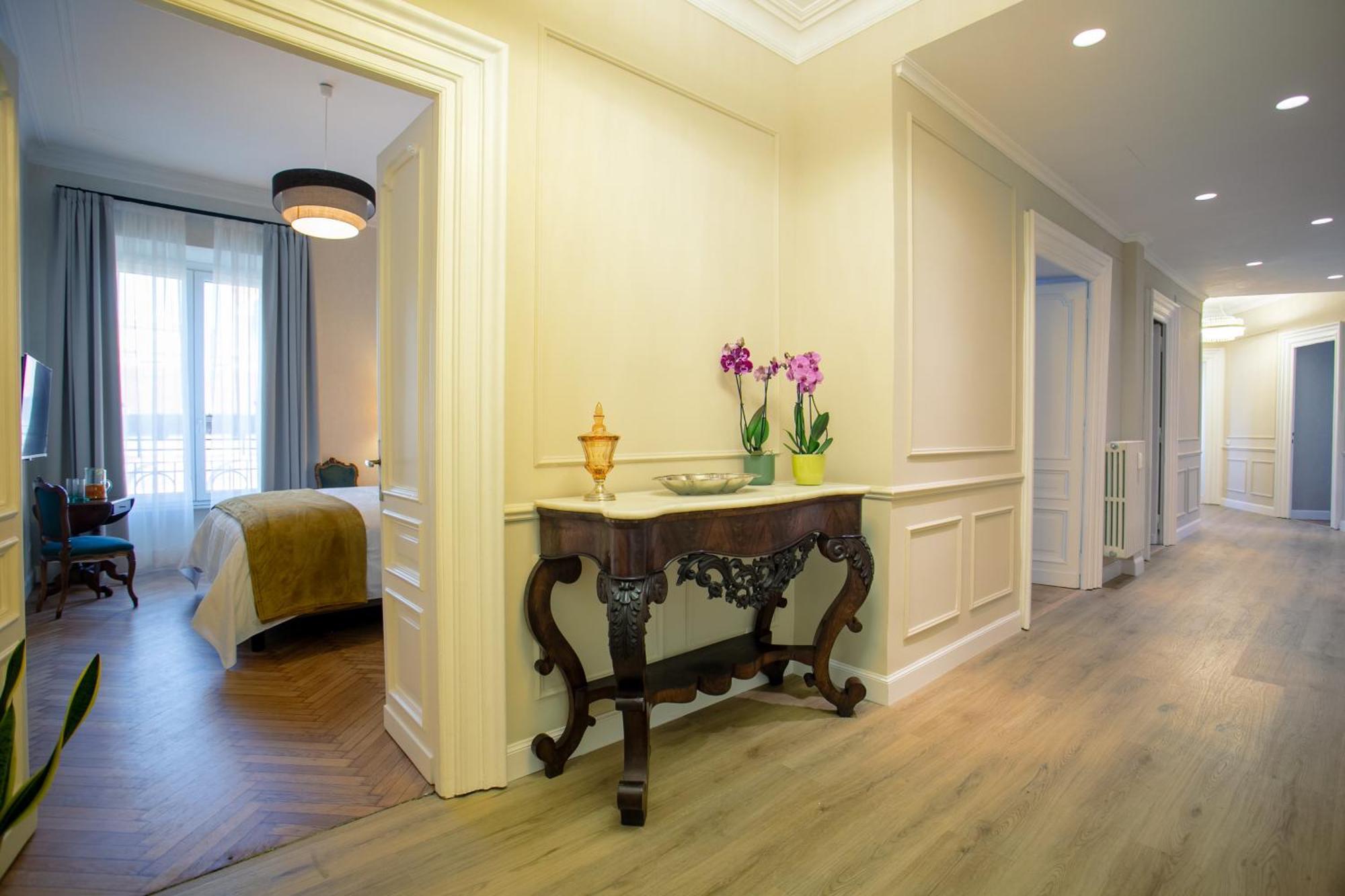 Elegance And Style In The Heart Of *